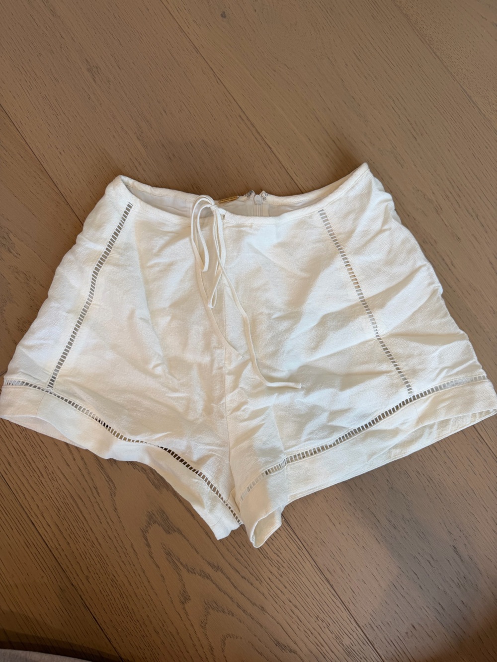 cult gaia- ITZEL SHORT